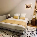 Manoir De Bed & Breakfast Daubeuf-Serville