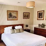 Manoir De Bed & Breakfast Daubeuf-Serville
