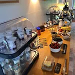 Manoir De Bed & Breakfast Daubeuf-Serville