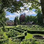 Manoir De Bed & Breakfast 3*