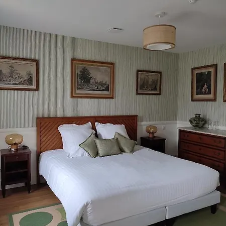 Manoir De Bed & Breakfast Daubeuf-Serville