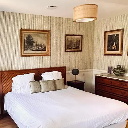 Manoir De Bed & Breakfast Daubeuf-Serville