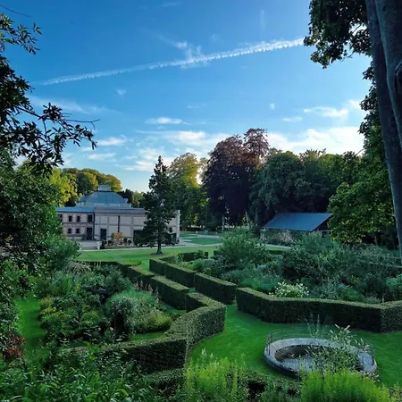 Manoir De Bed & Breakfast