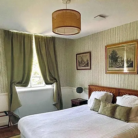 Manoir De Daubeuf-Serville