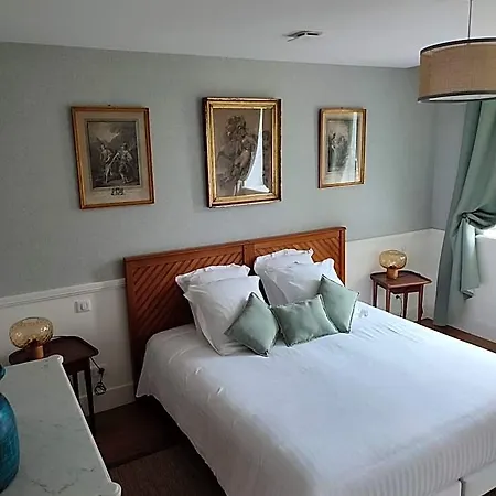 Manoir De Bed & Breakfast Daubeuf-Serville