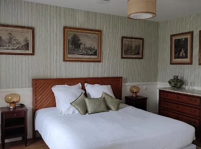 Manoir De Nocleg ze śniadaniem Daubeuf-Serville